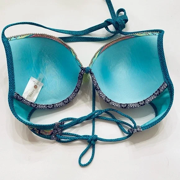 Women’s Shade & Shore Bikini 👙 Top - Picture 2 of 3